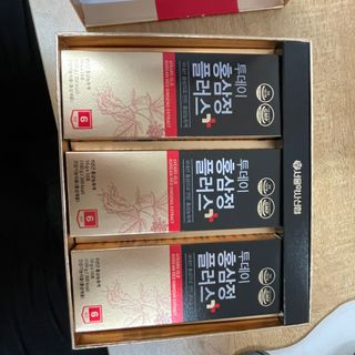 서울약사신협_투데이홍삼정플러스스틱_10g x 30포 — 5점을 준 리뷰어가 2021년 3월 올린 사용 사진