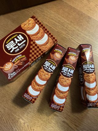롯데제과 롯샌 카페크런치 — 5점을 준 리뷰어가 2021년 10월 올린 사용 사진