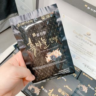 서울약사신협 약사신협_흑마늘진액_70mlx30포 — 5점을 준 리뷰어가 2021년 5월 올린 사용 사진
