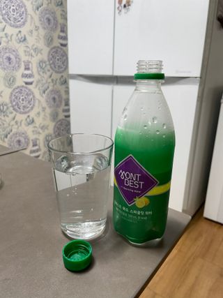 몽베스트 Montbest with Sparkling water Lemon OR Lime 20병(랜덤) — 5점을 준 리뷰어가 2021년 10월 올린 사용 사진