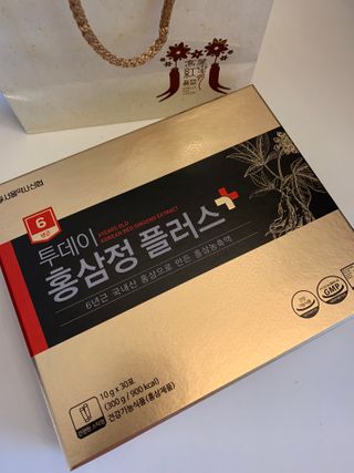 서울약사신협_투데이홍삼정플러스스틱_10g x 30포 — 5점을 준 리뷰어가 2021년 2월 올린 사용 사진