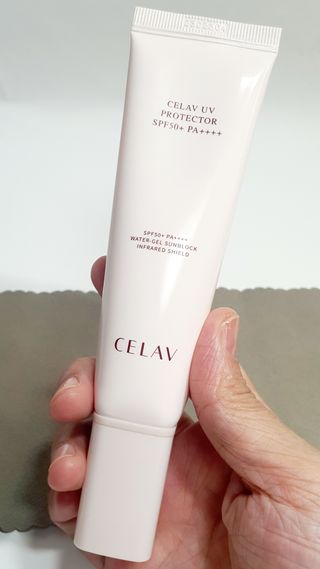 프리마인 선크림만 바꿨을 뿐인데 매일 물 2L챙겨먹고 기초케어 완벽하게 한 물빛피부 완성,셀라브UV프로텍터 — 5점을 준 리뷰어가 2023년 8월 올린 사용 사진