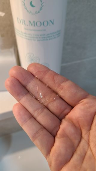 [닥터문] 센텔라 시카케어 화이트머스크 바디워시 1000ml — 5점을 준 리뷰어가 2023년 8월 올린 사용 사진