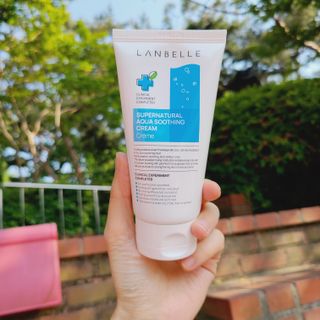 랑벨 수퍼내츄럴 아쿠아 수딩 크림 100ml — 5점을 준 리뷰어가 2022년 5월 올린 사용 사진