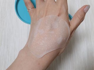 리더스코스메틱 리더스 카밍 바이오틱스 퀵 수딩 패드 — 5점을 준 리뷰어가 2022년 6월 올린 사용 사진