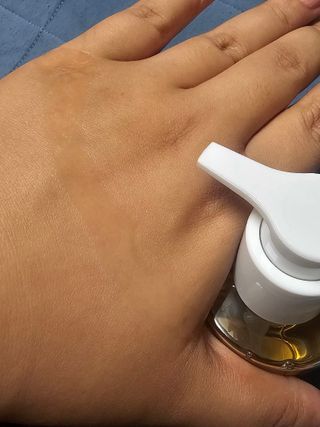 스킨1004 [SKIN1004] 마다가스카르 센텔라 라이트 클렌징 오일 200ml — 5점을 준 리뷰어가 2024년 8월 올린 사용 사진