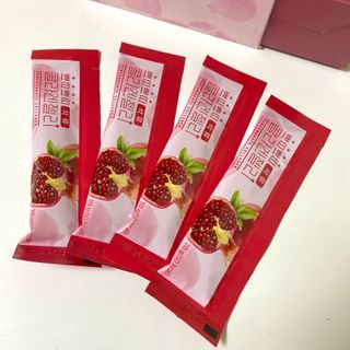 헬스업_쁘띠쁘띠석류콜라겐젤리_20g x 14포 — 4.5점을 준 리뷰어가 2021년 3월 올린 사용 사진