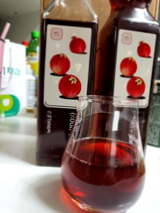 [바이윙클] 페르시아 유기농 석류 착즙주스 750ml 2병 + 선물박스 세트 — 4점을 준 리뷰어가 2022년 3월 올린 사용 사진