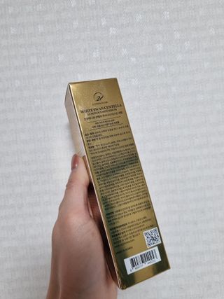 오투에니원 화이트스완 센텔라 루미너스 미스트 세럼 100ml — 5점을 준 리뷰어가 2023년 1월 올린 사용 사진