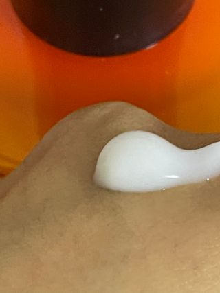 아소윤 건조하고 지친 피부에 힐링을 기분좋은 향기 스파맨션 바디로션 5종 택1 — 5점을 준 리뷰어가 2021년 10월 올린 사용 사진
