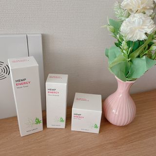 엔디어고 햄프에너지 스킨케어 2종 — 5점을 준 리뷰어가 2022년 10월 올린 사용 사진