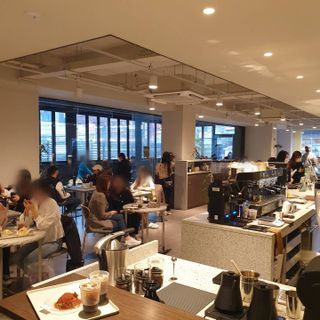[트리오드 강남점]케잌그람 100g4종 택 1 + 아메리카노 2잔 — 4점을 준 리뷰어가 2021년 4월 올린 사용 사진