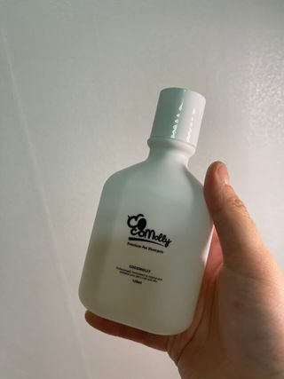 보습 촉촉 린스가 필요 없는 코코몰리 올인원 자연 유래 샴푸 130ml — 5점을 준 리뷰어가 2021년 1월 올린 사용 사진