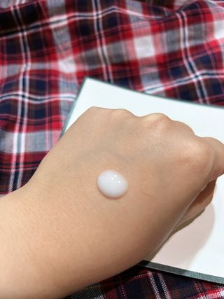 레츄얼 베르디올 더 리바이탈라이징 세럼 — 5점을 준 리뷰어가 2022년 5월 올린 사용 사진