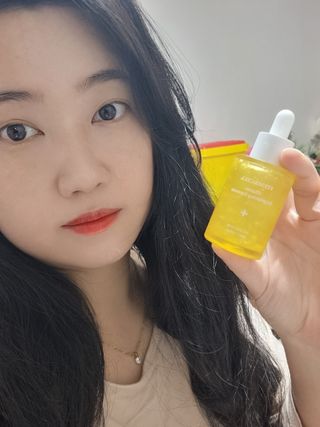 체르엠 스템앤셀 비타민 브라이트닝 에센스 30ml 1개 — 5점을 준 리뷰어가 2022년 1월 올린 사용 사진