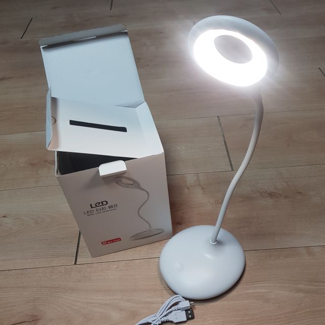 바이탭 LED 무선 터치 램프 리뷰 사진