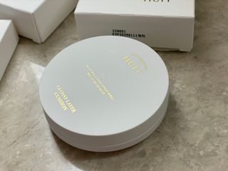 위뜨 글로시 레이어 쿠션 — 5점을 준 리뷰어가 2022년 7월 올린 사용 사진