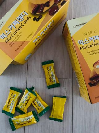 (주) 피치코리아 믹스커피캔디76g x2개입 — 5점을 준 리뷰어가 2022년 11월 올린 사용 사진