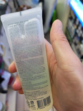 닥터에프파이브 젤리스크럽 소프트 클렌징폼 120ml — 5점을 준 리뷰어가 2022년 6월 올린 사용 사진