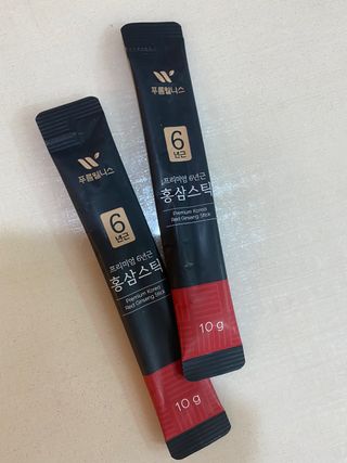 [푸름웰니스] 프리미엄 6년근 홍삼스틱 3mg x 100포 — 4.5점을 준 리뷰어가 2022년 4월 올린 사용 사진