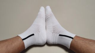 [사이즈가 있는 양말 필로이] 남자 골프 스포츠 발목 양말 2족 세트【 S, M, L, XL】4가지 사이즈 — 5점을 준 리뷰어가 2022년 8월 올린 사용 사진