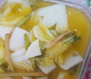 셰프애찬 단호박 백김치 1kg — 5점을 준 리뷰어가 2022년 10월 올린 사용 사진