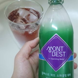 몽베스트 Montbest with Sparkling water Plain 20병 — 5점을 준 리뷰어가 2021년 11월 올린 사용 사진