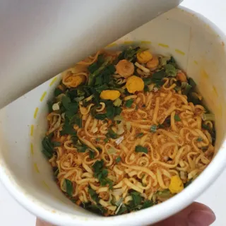 NISSIN 닛신 컵누들  4종 - 씨푸드오리지날, 씨푸드 스파이시, 씨푸드 커리, 씨푸드 XO소스 — 5점을 준 리뷰어가 2022년 4월 올린 사용 사진