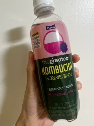 더그레잇티 콤부차 300ml *12개입 (오리지널 6개+베리리치 6개) — 4.5점을 준 리뷰어가 2022년 7월 올린 사용 사진