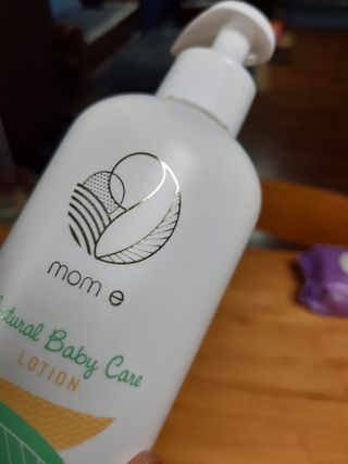 mom e 맘이 내추럴 베이비 케어 크림+바디오일 — 3.5점을 준 리뷰어가 2021년 1월 올린 사용 사진