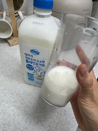 프리_[덴마크] 진하고 더 고소한 플레인 요거트 1.8L — 5점을 준 리뷰어가 2025년 8월 올린 사용 사진