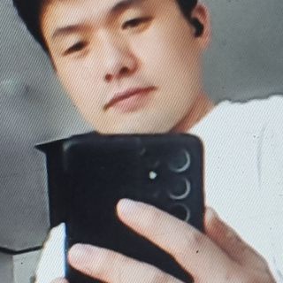 [갸스비] 곱슬 머리부터 파마까지 남자의 컬을 위한 갸스비 컬크림 — 4.5점을 준 리뷰어가 2021년 5월 올린 사용 사진