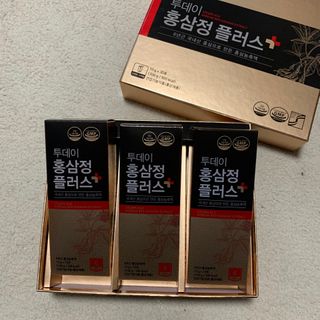 서울약사신협_투데이홍삼정플러스스틱_10g x 30포 — 5점을 준 리뷰어가 2021년 3월 올린 사용 사진