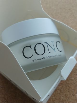 CONC 콩크 미로탐누스 안티링클 화이트닝 크림 — 5점을 준 리뷰어가 2021년 2월 올린 사용 사진
