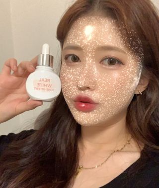 KISSY BAE 키시베이 키시베이 리얼화이트 톤업틴트 — 5점을 준 리뷰어가 2021년 9월 올린 사용 사진