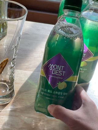 몽베스트 Montbest with Sparkling water Lemon OR Lime 20병(랜덤) — 4.5점을 준 리뷰어가 2021년 10월 올린 사용 사진