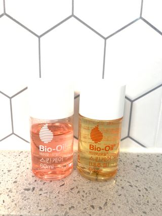 바이오오일 [바이오-오일] 스킨케어 오일 내추럴 60ml — 5점을 준 리뷰어가 2021년 11월 올린 사용 사진