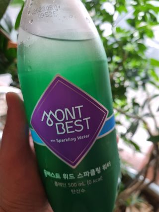 몽베스트 Montbest with Sparkling water Plain 20병 — 5점을 준 리뷰어가 2022년 7월 올린 사용 사진