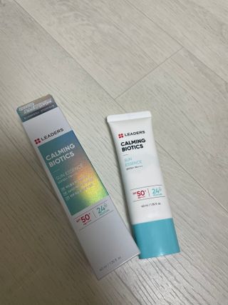 리더스코스메틱 리더스 카밍 바이오틱스 선 에센스 SPF 50+ PA++++ — 5점을 준 리뷰어가 2022년 5월 올린 사용 사진