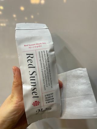 마시다 붉은 석양 빛을 담은 프리미엄 수제 블렌딩 홍차, 레드선셋블랙티 — 4점을 준 리뷰어가 2021년 3월 올린 사용 사진