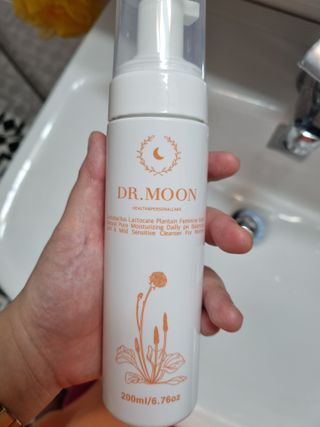 MF프리 [닥터문] 유산균 락토케어 질경초 여성청결제 200ml (폼타입) — 5점을 준 리뷰어가 2022년 9월 올린 사용 사진
