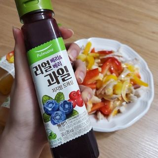 [풀무원] 리얼 과일  저지방 드레싱 240g 3종 — 4점을 준 리뷰어가 2021년 2월 올린 사용 사진