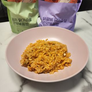 [푸딩팩토리] 요잇조잇 닭갈비 닭가슴살/김치 닭가슴살 곤약볶음밥 2종 (김치볶음밥 2개 닭갈비 볶음밥 1개) — 5점을 준 리뷰어가 2022년 7월 올린 사용 사진