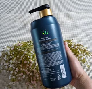 [포레스트스토리] 탈모증상완화 샴푸 1,000ml — 5점을 준 리뷰어가 2022년 8월 올린 사용 사진