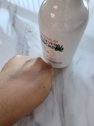 [닥터문] 프리미엄 알로에베라 선크림 500ml — 5점을 준 리뷰어가 2022년 5월 올린 사용 사진