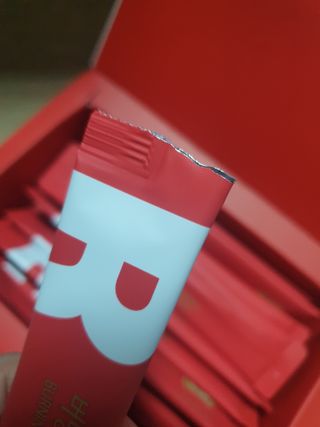 디오르 버닝레드 — 5점을 준 리뷰어가 2022년 1월 올린 사용 사진