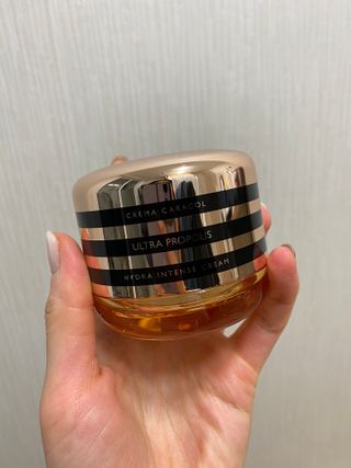 자민경 크레마카라콜 울트라 프로폴리스 하이드라 인텐스 크림 50ml — 5점을 준 리뷰어가 2021년 1월 올린 사용 사진