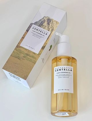스킨1004 [SKIN1004] 마다가스카르 센텔라 라이트 클렌징 오일 200ml — 5점을 준 리뷰어가 2024년 8월 올린 사용 사진