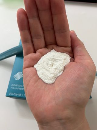 클린24시간 슬림앤유산균 1박스 (3.5g X 15포) — 4점을 준 리뷰어가 2022년 8월 올린 사용 사진