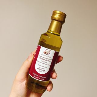 [딜리셔스코드] 타르투피 알레산드로 로시 트러플 소금 100g +트러플 오일 100ml set — 5점을 준 리뷰어가 2022년 6월 올린 사용 사진
